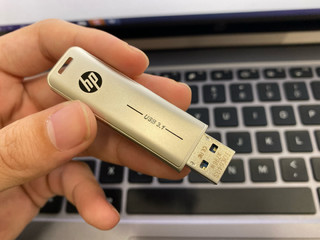 19元的64G USB3.1的U盘香吗？