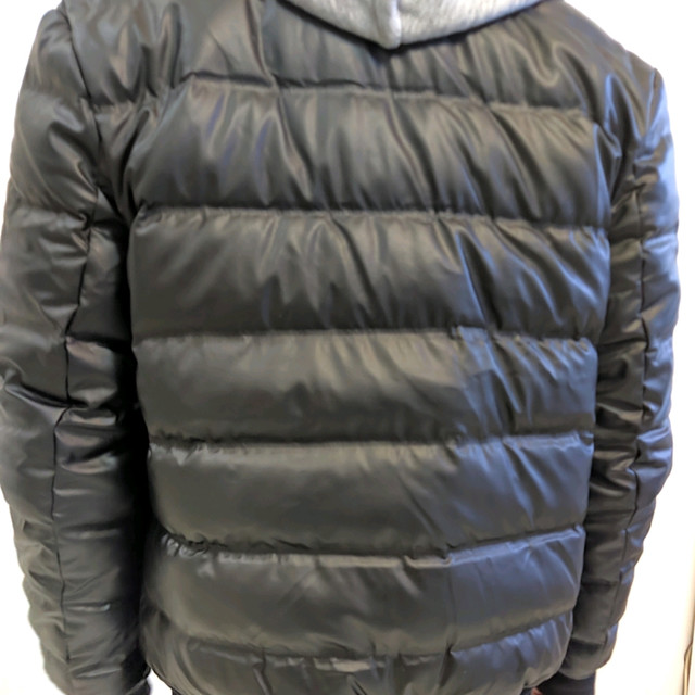 思莱德 便宜羽绒服 300以内好价格