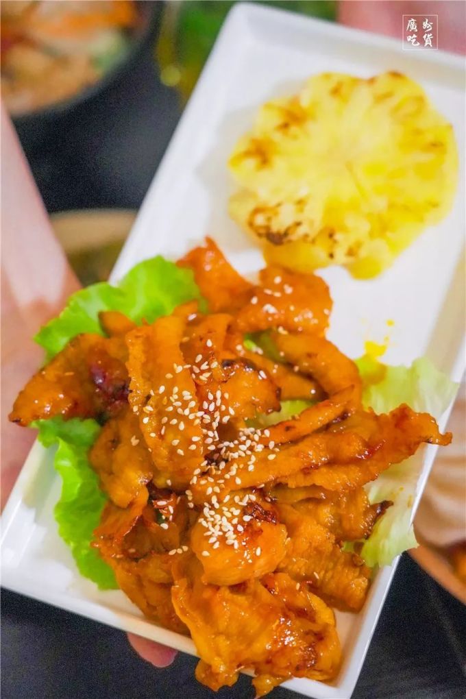 藏身中山七路的“大排档”,人均40+吃越南大餐!