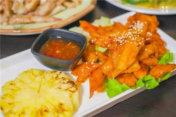 藏身中山七路的“大排档”,人均40+吃越南大餐!