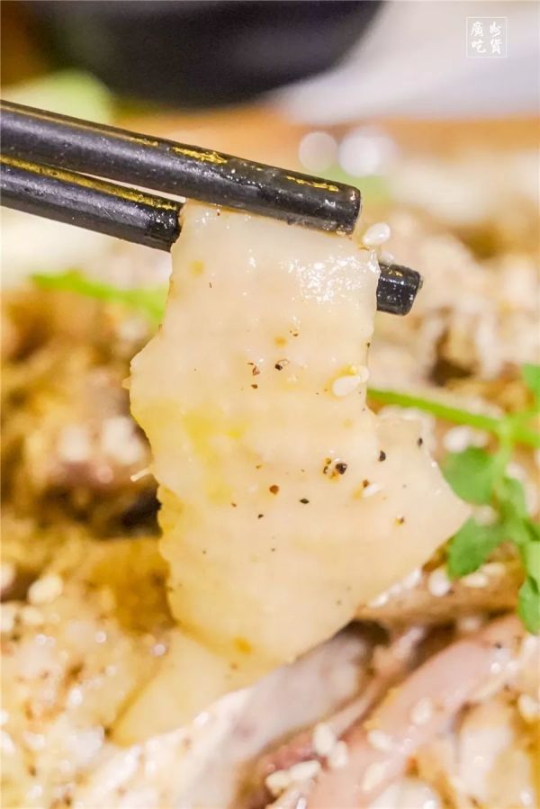 藏身中山七路的“大排档”,人均40+吃越南大餐!