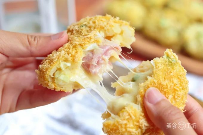酥脆绵软的可乐饼,一咬就掉渣,香!!!