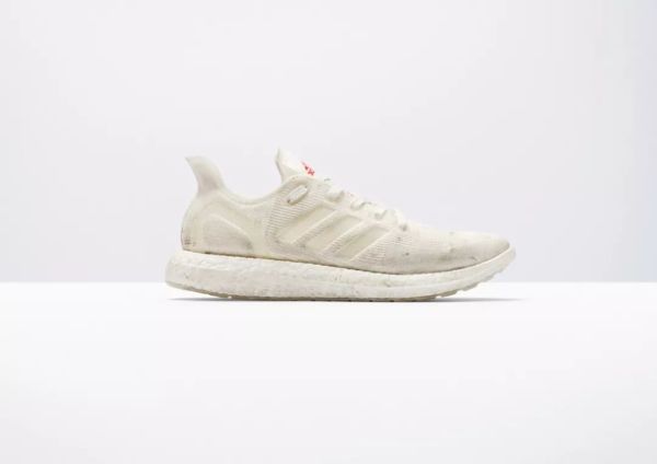 潮闻快食丨黑红Air Jordan XI抢先实物鉴赏, Supreme x Martin Wong联名系列释出