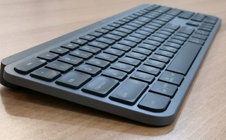 Logitech MX Keys无线键盘