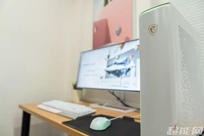 微星Prestige P100+PS341WU创作者套装评:测无暇纯白,永曜创作