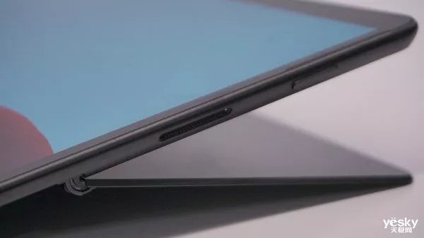 微软Surface Pro X上手体验：这些设计妙啊！