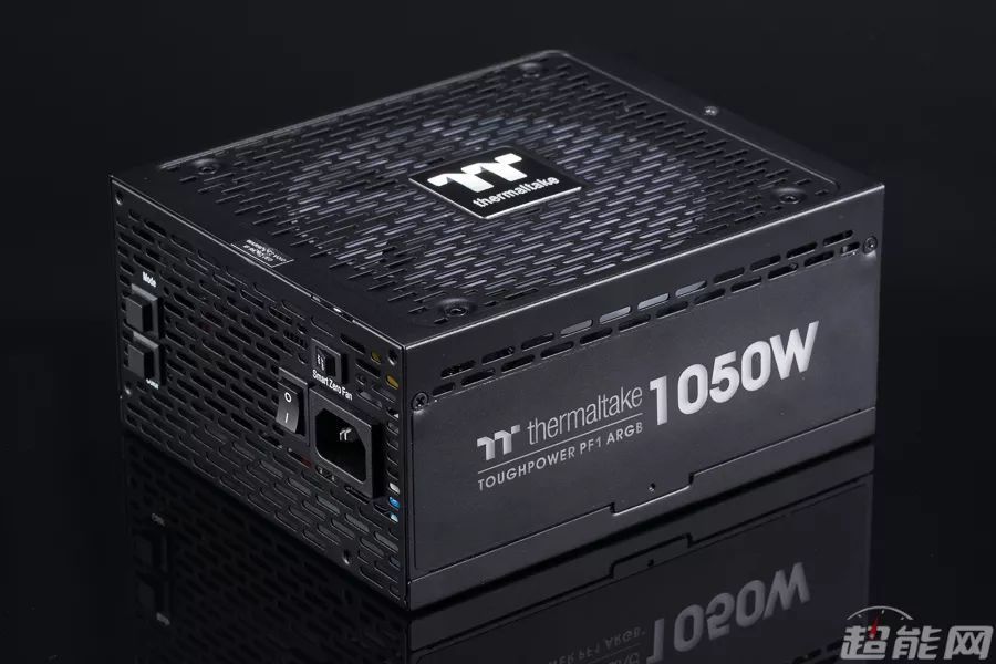 Tt ToughPower PF1 ARGB 1050W电源评测：有强悍性能，还有绚丽灯光