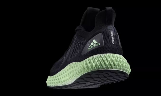潮闻快食 | adidas 推出星战主题 ALPHAEDGE 4D ;Dior x Stussy 重磅联名企划疑似曝光!
