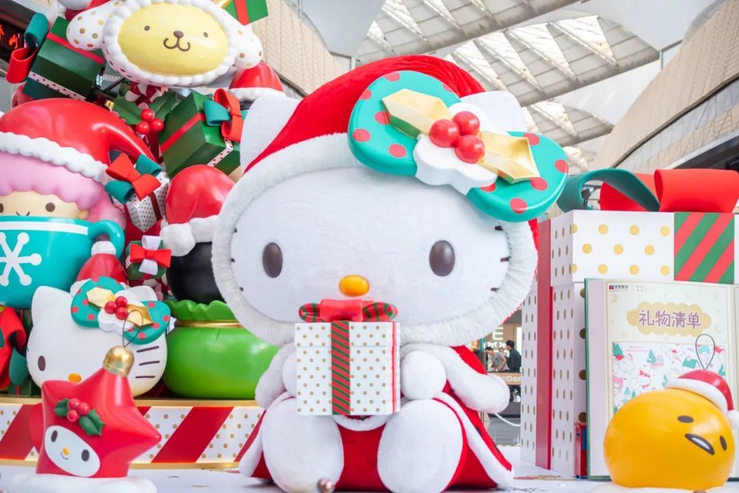 全球人气王Hello Kitty化身圣诞老人，从童话走出来到珠海啦
