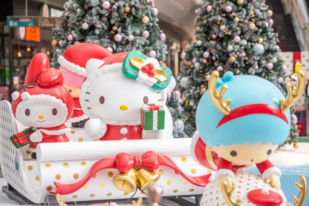 全球人气王Hello Kitty化身圣诞老人，从童话走出来到珠海啦