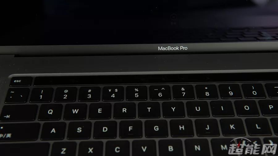 键盘有感觉了：MacBook Pro 16上手码字体验