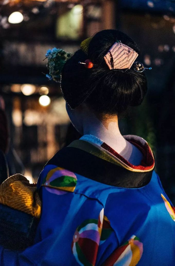 手机拍出电影感!每天生活的城市,竟然可以这么美···