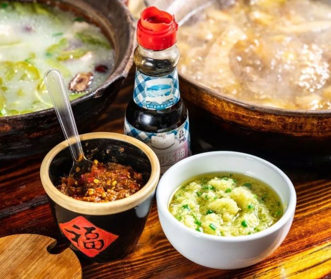 荔湾居民楼里的这锅鸡,有人天天跨区来吃