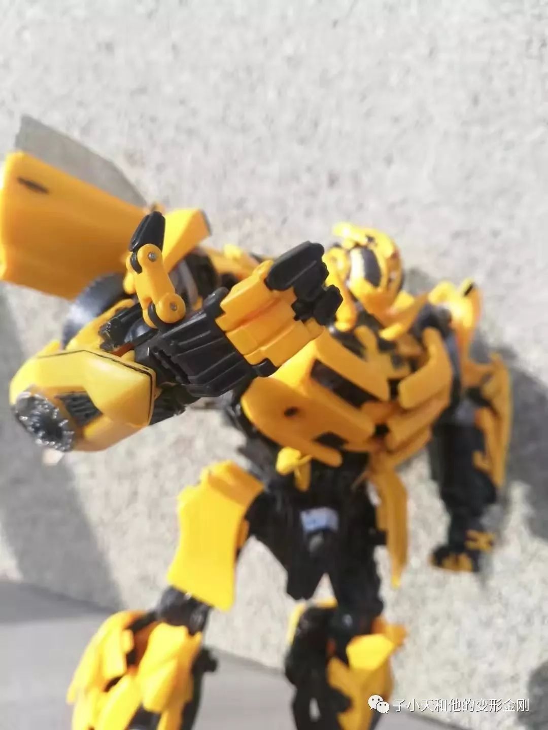 【评玩具】子小天：岑测评《变形金刚 MPM03大黄蜂，只有它称得上是真正的MPM！》