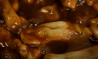 传说中的东北神菜铁锅炖烀饼子,在家也能轻松搞定
