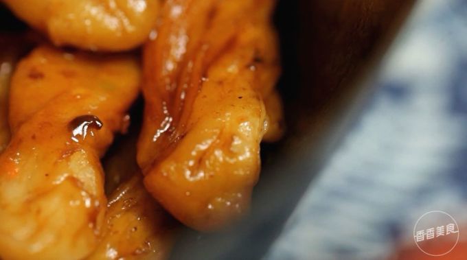 传说中的东北神菜铁锅炖烀饼子,在家也能轻松搞定