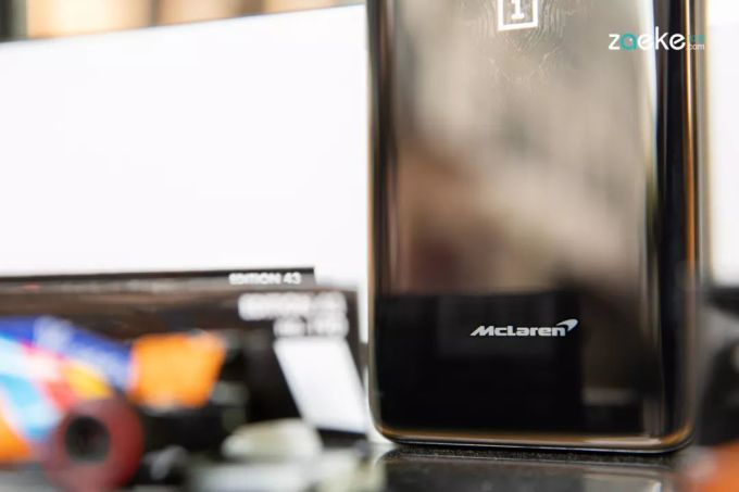 OnePlus 7T Pro 迈凯伦限定版,跨界翘楚之间对“速度”的一种共鸣