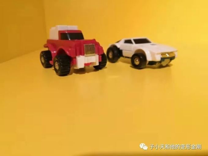 【评玩具】子小天:大果果测评《变形金刚 G1复刻版挡板背离!》