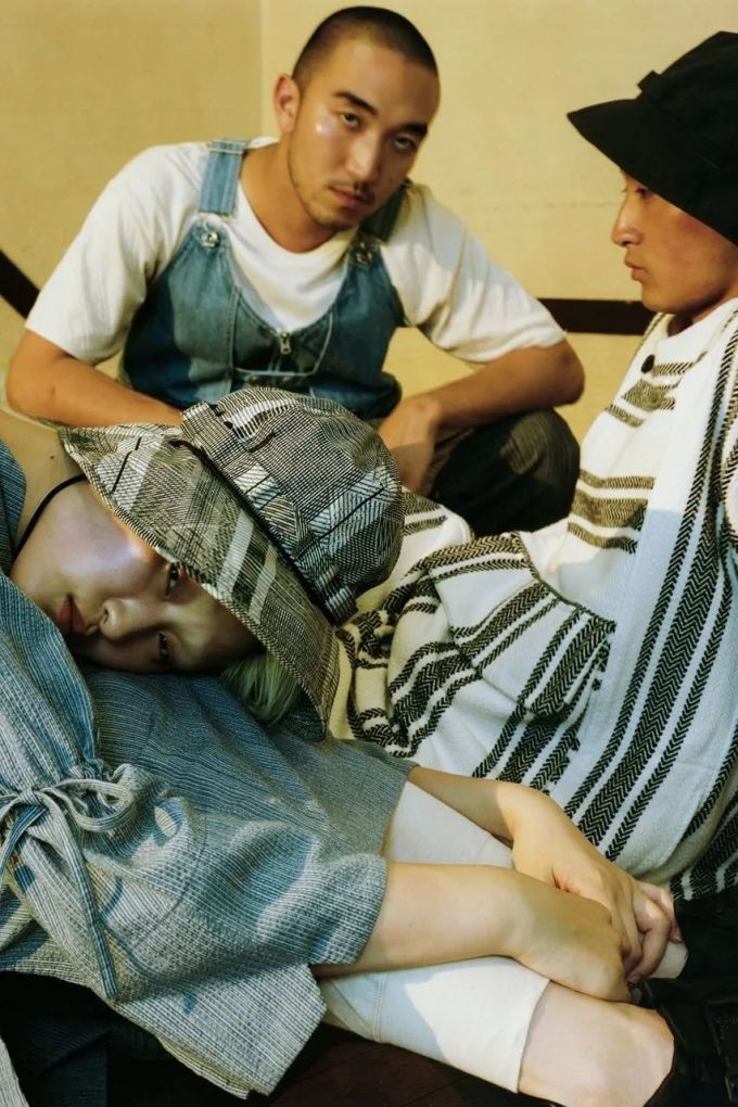 潮闻快食 | 424 x adidas Originals 联乘鞋款即将发售;Supreme x Nike 全新联名正式发布!
