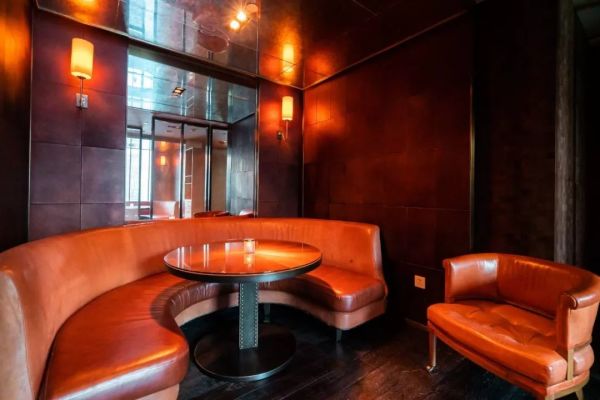 太古汇的五星级酒店里,藏着一间明星也爱打卡的Whisky Bar