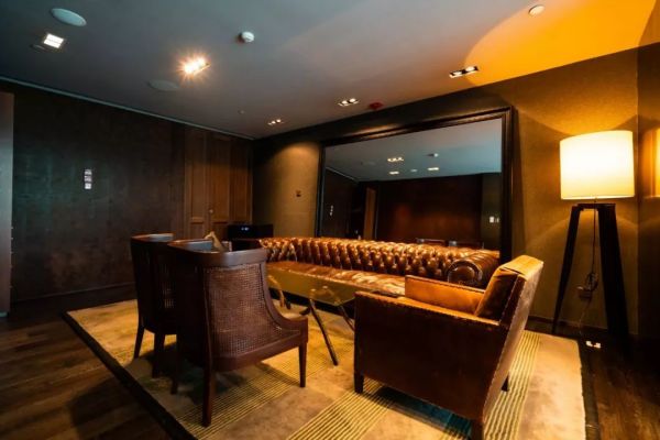 太古汇的五星级酒店里,藏着一间明星也爱打卡的Whisky Bar