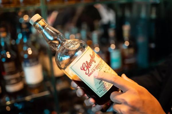 太古汇的五星级酒店里,藏着一间明星也爱打卡的Whisky Bar