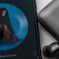 《到站秀》第295弹：塞进定制复合式双动铁的 魔浪 mifo O7 真无线耳机