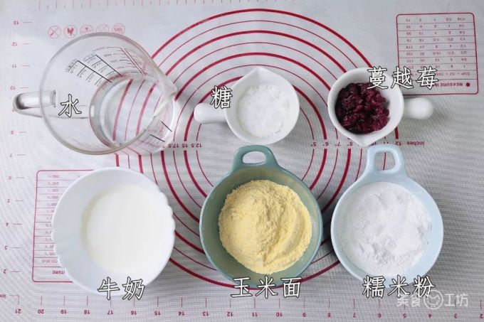只需开水烫一烫,不放发酵粉,做出的面食一样松软可口!