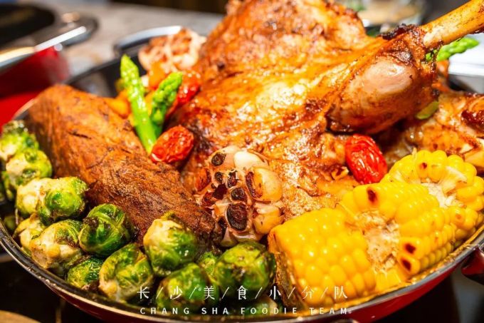 欢乐启程!荟萃全球美食的长沙大王山假日酒店今天开业了!