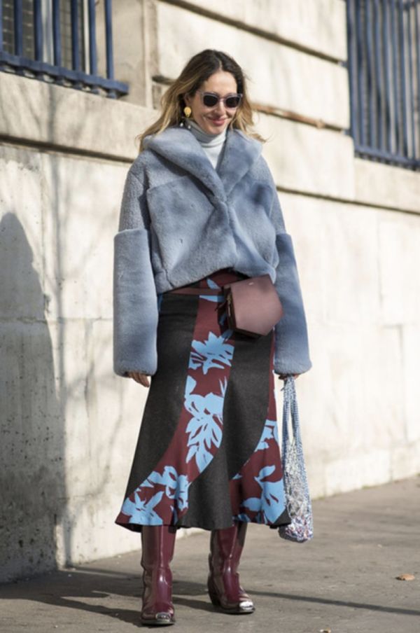 有什么是比背一只包,更简单的时髦方式?| FASHION