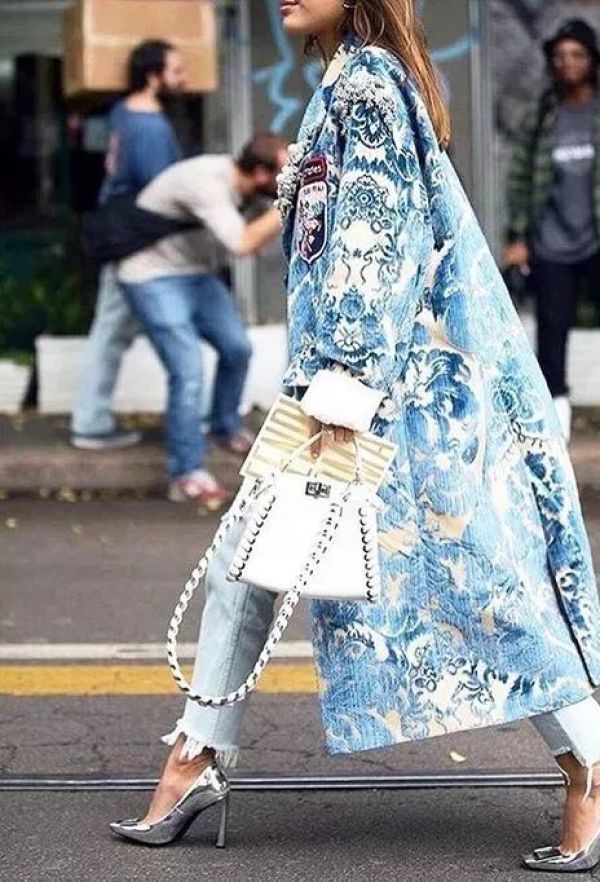 有什么是比背一只包,更简单的时髦方式?| FASHION