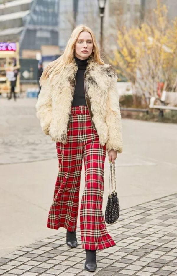 有什么是比背一只包,更简单的时髦方式?| FASHION