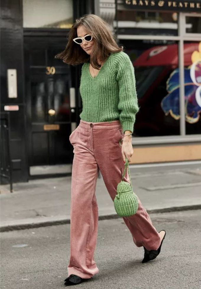 有什么是比背一只包,更简单的时髦方式?| FASHION