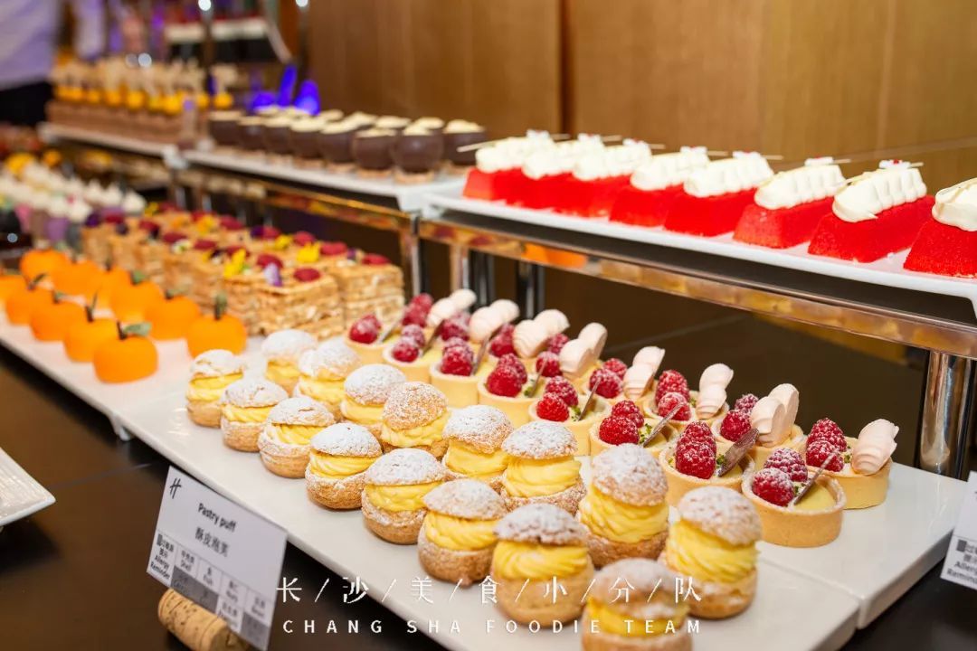 欢乐启程！荟萃全球美食的长沙大王山假日酒店今天开业了！