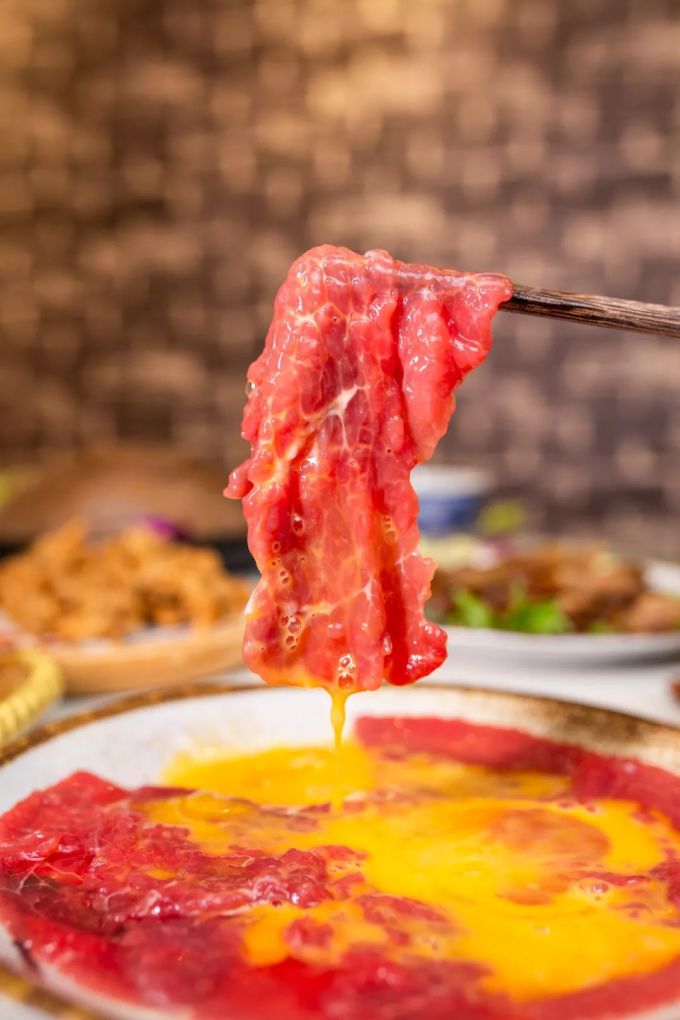 肉食者警告!大龙燚升级菜单,为你承包这个冬天的火锅牛肉!