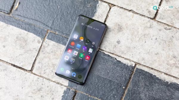 深泽直人打造的realme X2 Pro大师版,不只是很有艺术感
