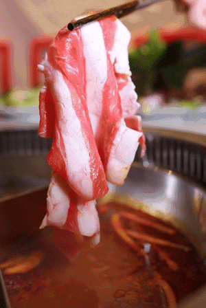 肉食者警告!大龙燚升级菜单,为你承包这个冬天的火锅牛肉!