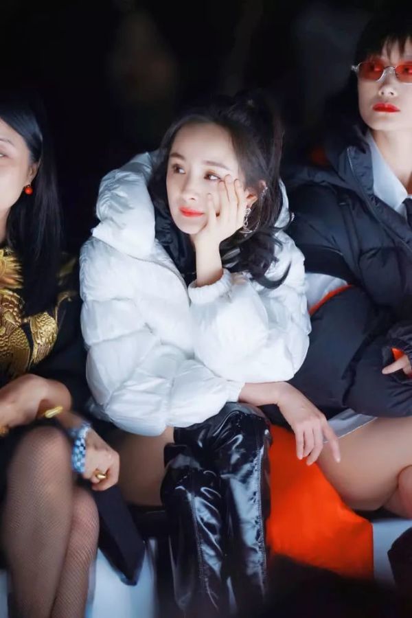 “露脚踝”早就过时了,这个冬天大家都在这么穿!| FASHION