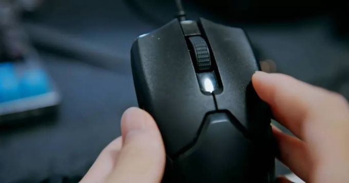 解毒 | 雷蛇年度收官之作?毒蝰终极版