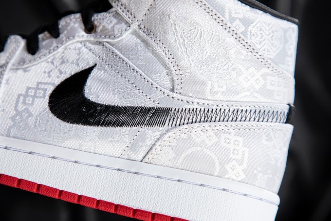 铜钱丝绸:FEARLESS系列 陈冠希 x AIR JORDAN 1 MID