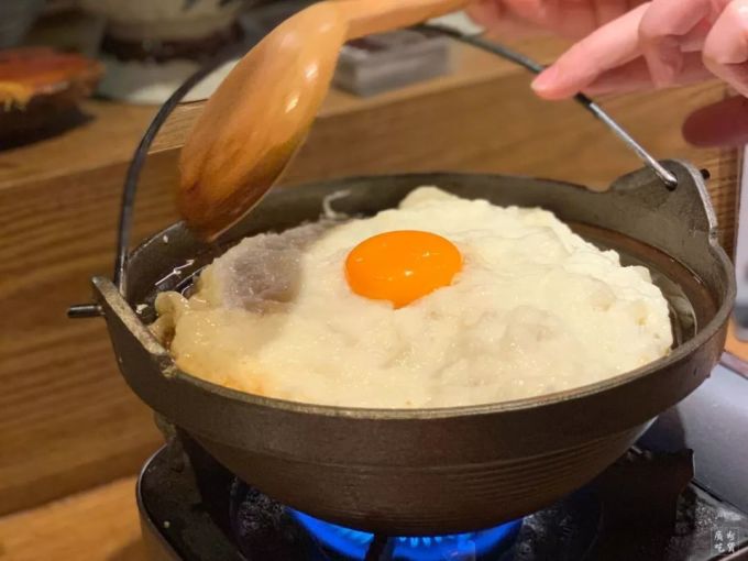 一碗面卖128元,长得像太阳花,藏在停车场!