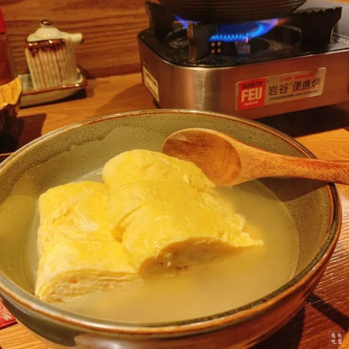 一碗面卖128元,长得像太阳花,藏在停车场!