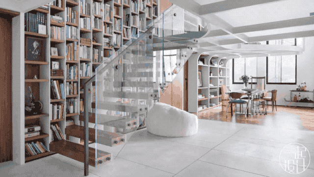 设计师爆改 306㎡ LOFT ,用玻璃夹层做出 600㎡ 既视感!