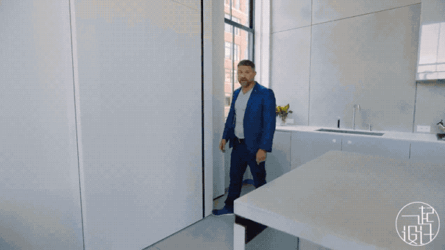 设计师爆改 306㎡ LOFT ,用玻璃夹层做出 600㎡ 既视感!
