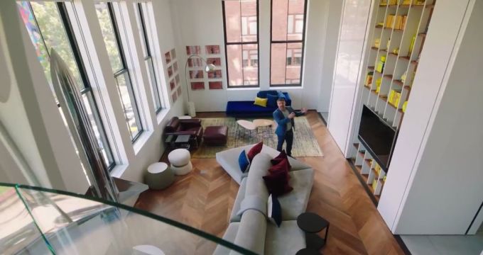 设计师爆改 306㎡ LOFT ,用玻璃夹层做出 600㎡ 既视感!
