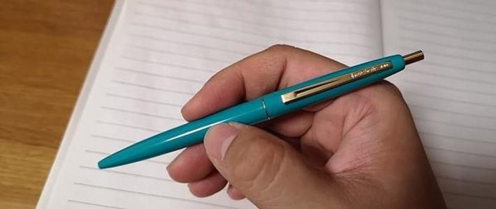 那些可以变成中性笔的原子笔 篇三：Bic Clic Gold圆珠笔