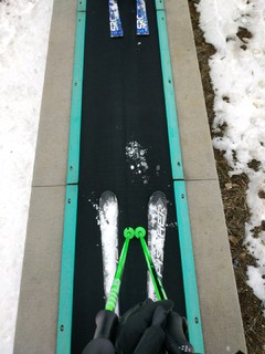 冬天里滑雪和什么最配--thermos鸭
