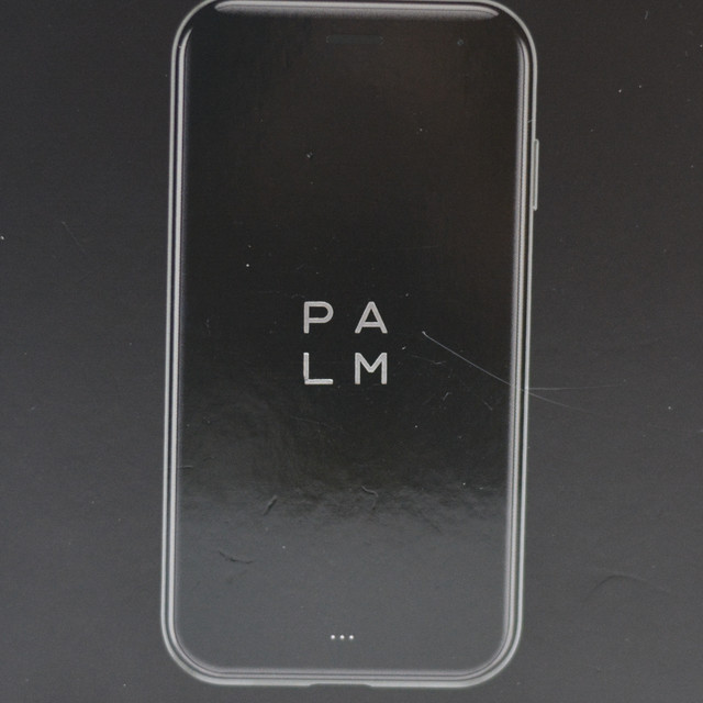 不随波逐流、千篇一律，Palm手机给你时尚新选择