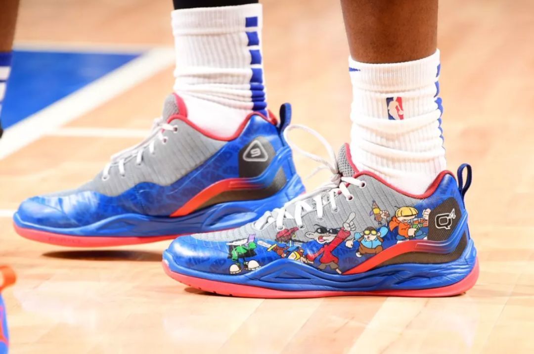 q4 495low开箱测评 一双只需要300块的nba球员pe版球鞋