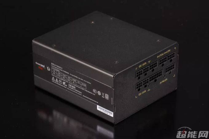 猎金部落Fire 750W电源开箱图赏:同时具备视觉冲击与优秀性能的高端产品